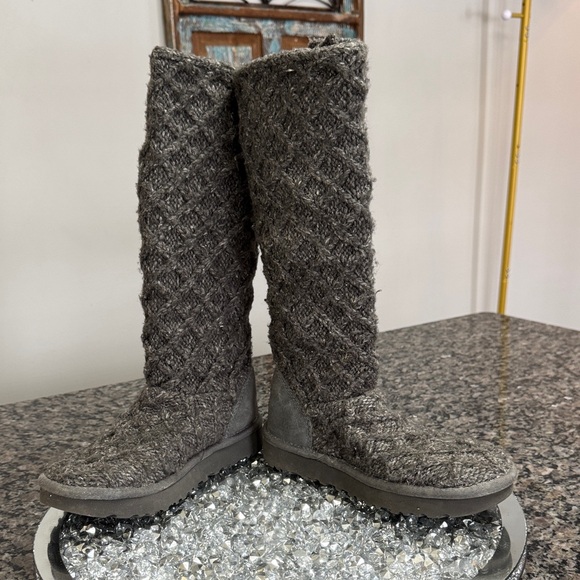 UGG Charcoal cable Knit Back-Button Suede Short Boots 5 - Picture 9 of 14